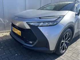 Toyota C-HR (2025) thumbnail 23