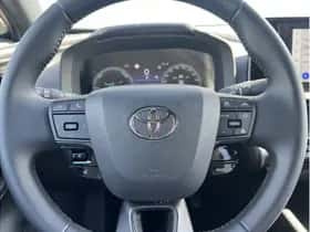 Toyota C-HR (2025) thumbnail 10
