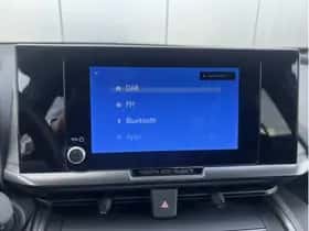 Toyota C-HR (2025) thumbnail 16
