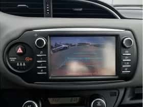 Toyota Yaris (2017) thumbnail 13