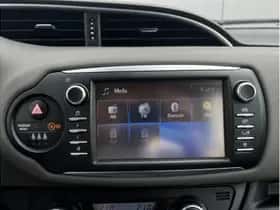 Toyota Yaris (2017) thumbnail 15
