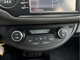 Toyota Yaris (2017) thumbnail 16