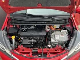Toyota Yaris (2017) thumbnail 21
