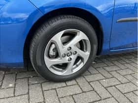 Toyota Yaris (2016) thumbnail 23