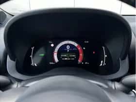 Toyota Yaris Cross (2024) thumbnail 14