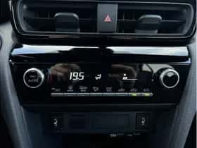 Toyota Yaris Cross (2024) thumbnail 18