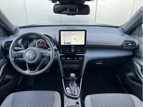 Toyota Yaris Cross (2024) thumbnail 3