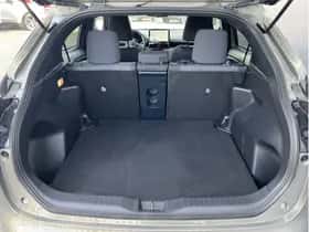 Toyota Yaris Cross (2024) thumbnail 4