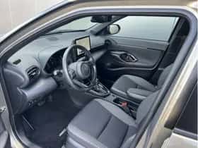 Toyota Yaris Cross (2024) thumbnail 6