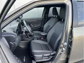 Toyota Yaris Cross (2024) thumbnail 9