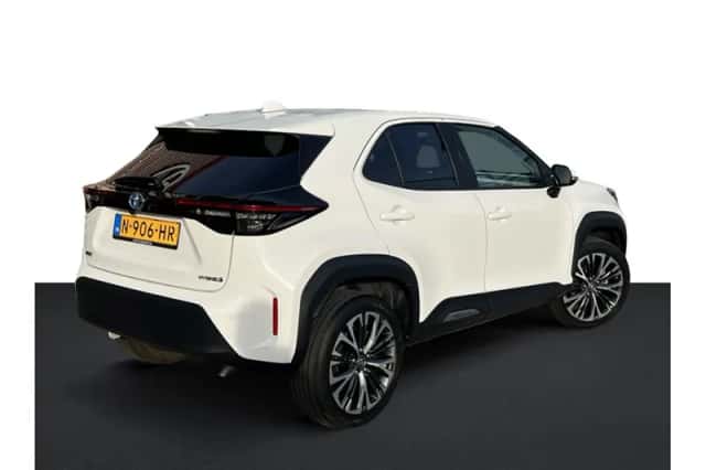 Toyota Yaris Cross (2021) thumbnail 2