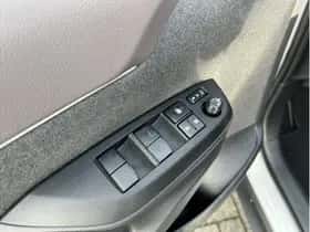 Toyota Yaris Cross (2021) thumbnail 14
