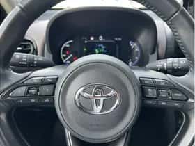 Toyota Yaris Cross (2021) thumbnail 17