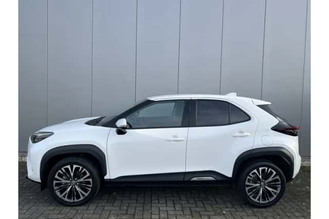 Toyota Yaris Cross (2021) thumbnail 3