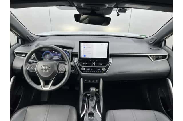 Toyota Corolla (2023) thumbnail 3