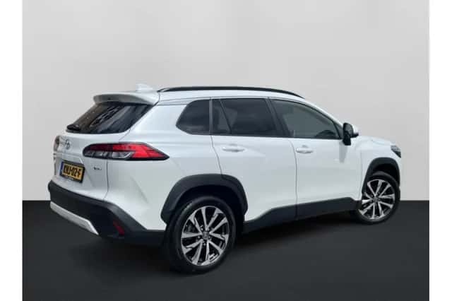 Toyota Corolla (2025) thumbnail 2