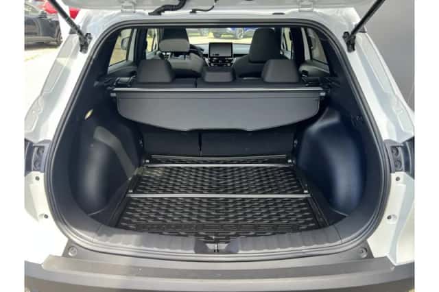 Toyota Corolla (2025) thumbnail 4