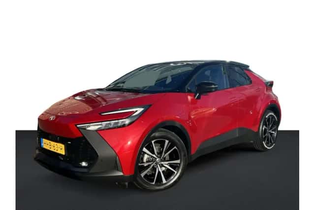 Toyota C-HR (2025) thumbnail 1