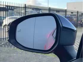 Toyota C-HR (2025) thumbnail 23