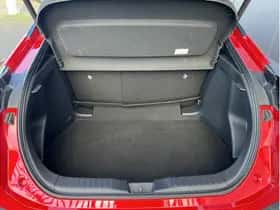 Toyota C-HR (2025) thumbnail 4