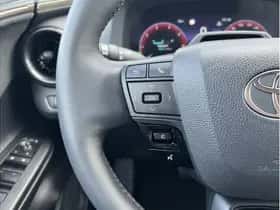 Toyota C-HR (2024) thumbnail 13