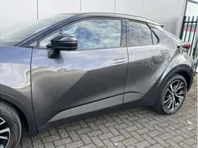 Toyota C-HR (2024) thumbnail 30
