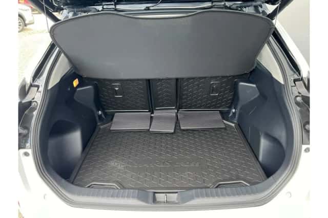 Toyota Yaris Cross (2023) thumbnail 4