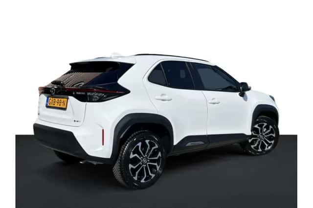 Toyota Yaris Cross (2024) thumbnail 2