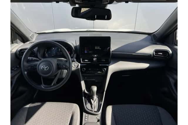 Toyota Yaris Cross (2024) thumbnail 3