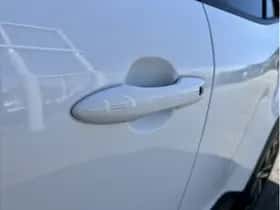 Toyota Yaris Cross (2024) thumbnail 23