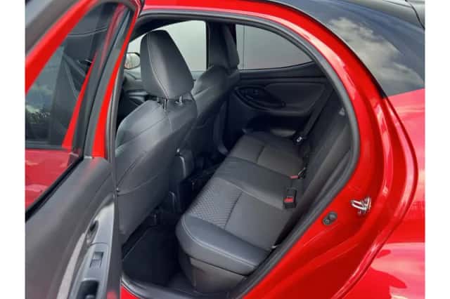 Toyota Yaris (2022) thumbnail 5