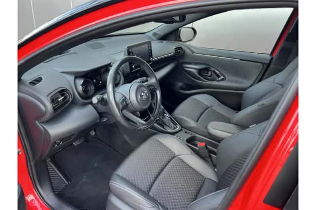 Toyota Yaris (2022) thumbnail 6