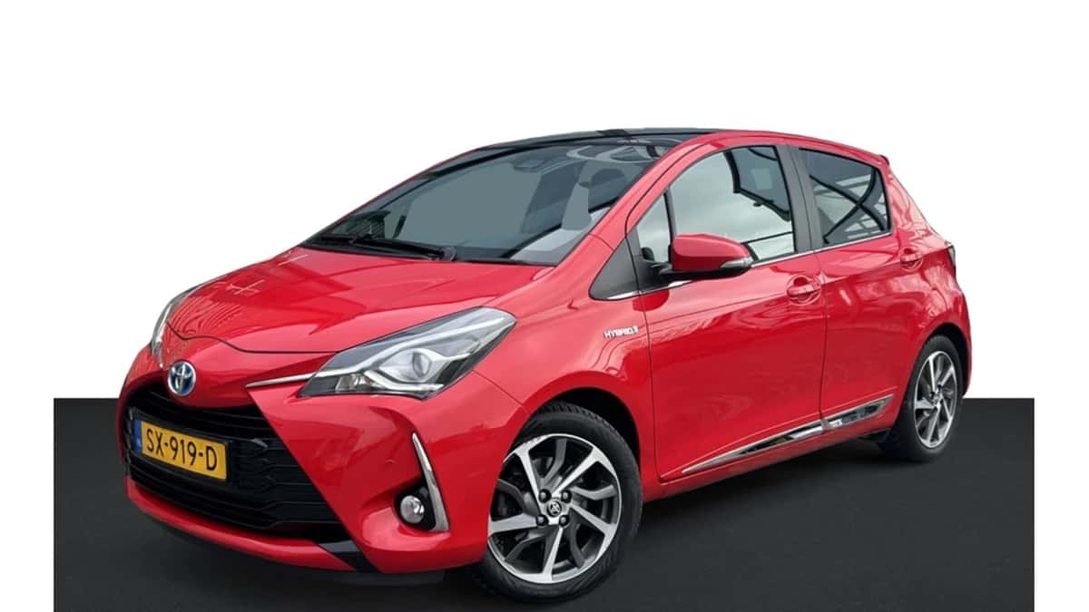 Toyota Yaris (2018) — foto 1