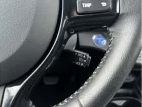 Toyota Yaris (2018) thumbnail 12
