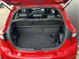 Toyota Yaris (2018) thumbnail 4