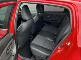 Toyota Yaris (2018) thumbnail 6
