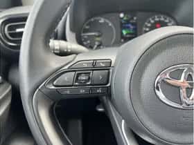 Toyota Yaris (2023) thumbnail 11