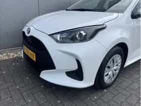 Toyota Yaris (2023) thumbnail 22