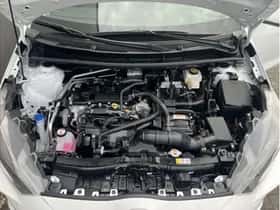 Toyota Yaris (2023) thumbnail 23