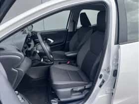 Toyota Yaris (2023) thumbnail 8