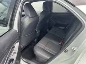 Toyota Yaris Cross (2024) thumbnail 7
