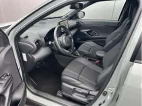 Toyota Yaris Cross (2024) thumbnail 9