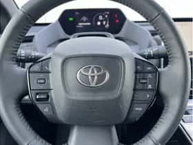 Toyota bZ4X (2025) thumbnail 11
