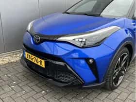 Toyota C-HR (2022) thumbnail 24