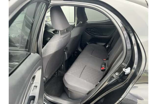 Toyota Yaris (2025) thumbnail 5