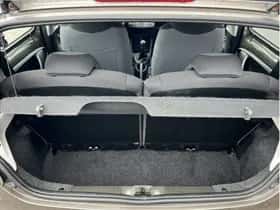 Toyota Aygo (2013) thumbnail 5