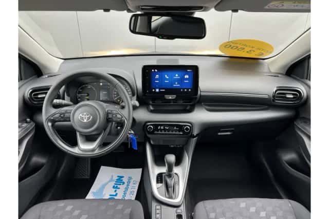 Toyota Yaris (2026) thumbnail 3