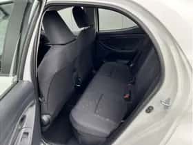 Toyota Yaris (2026) thumbnail 6