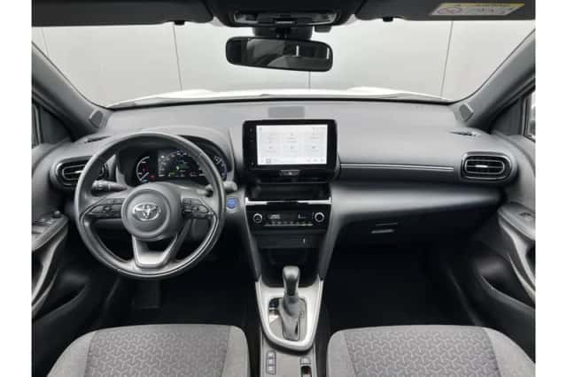 Toyota Yaris Cross (2021) thumbnail 3