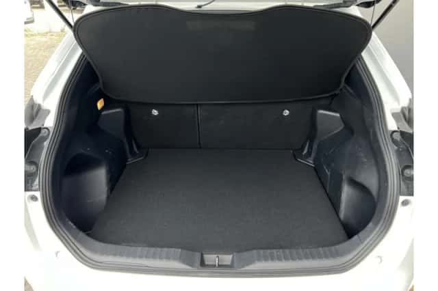 Toyota Yaris Cross (2021) thumbnail 4